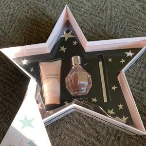 Flowerbomb 1.7 oz perfume and lotion